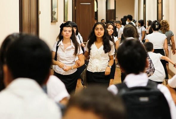 10-cu siniflərə qeydiyyat üçün gecikənlərin nəzərinə!