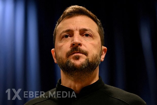 Zelenski korrupsiya qalmaqalı səbəbindən hakimiyyəti itirəcəyini proqnozlaşdırmışdı