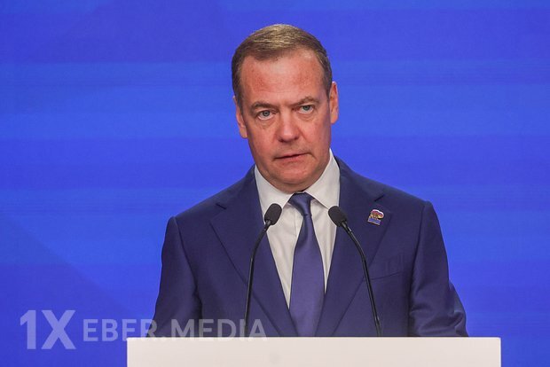 Medvedev ABŞ-la danışıqlarda iştirak edəcək Ukrayna nümayəndə heyətinin tərkibini şərh edib