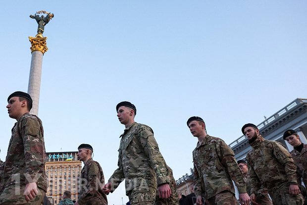 Kiyev Ukrayna Silahlı Qüvvələrinin hərbçilərinin sayını məhdudlaşdırmağa razılaşıb