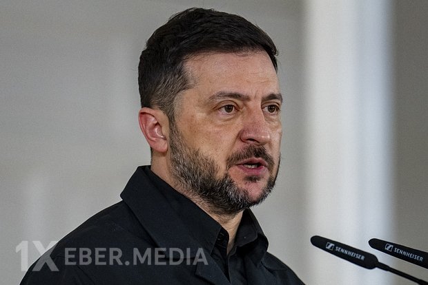 Ukrayna mediası Rusiyanın Zelenskinin Krımı tanıdığını əks etdirən video yayımlayıb