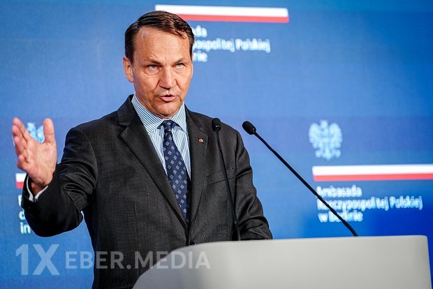 Polşa Xarici İşlər Nazirliyi korrupsiya ilə bağlı Ukraynaya xəbərdarlıq edib