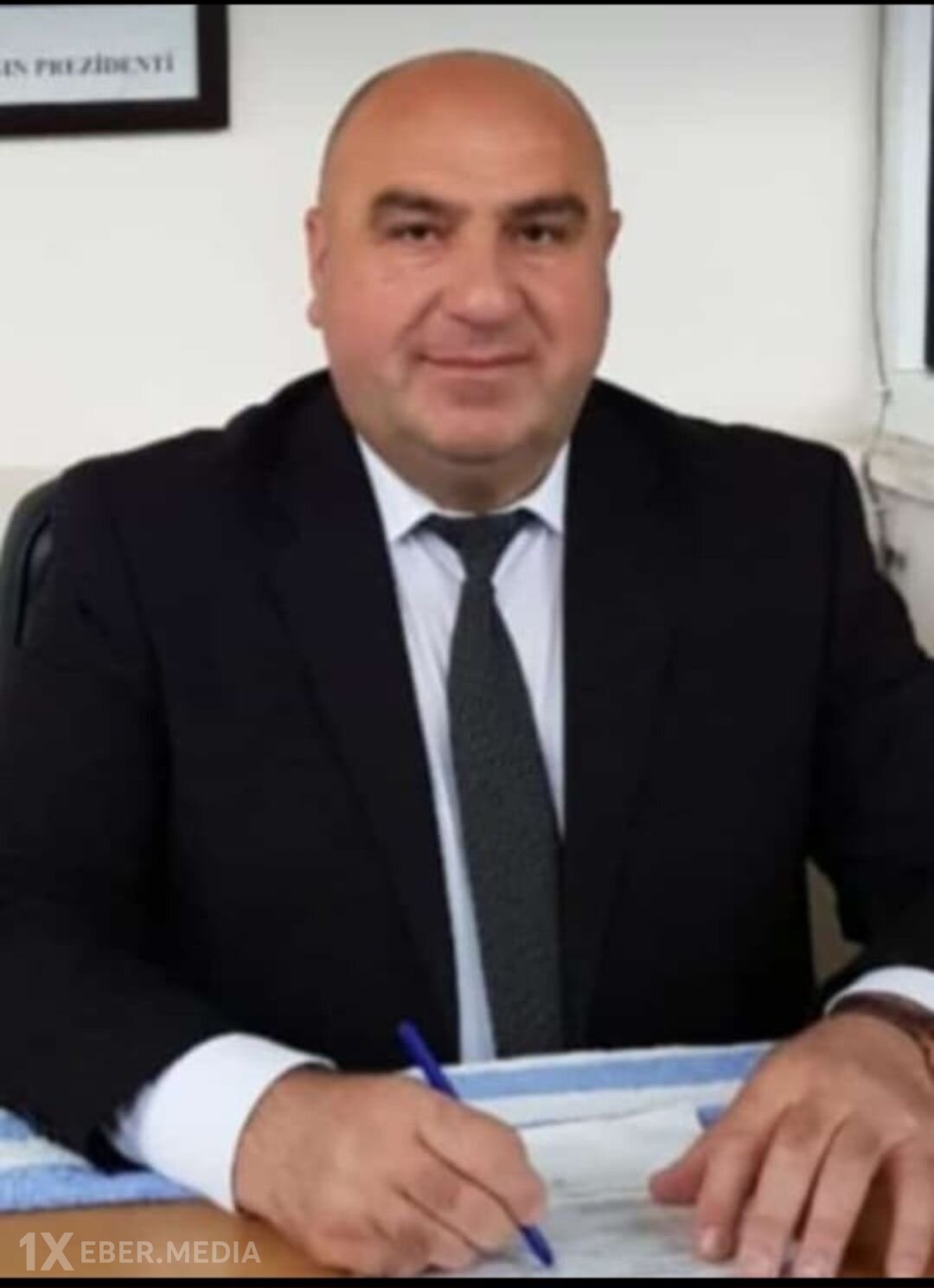 Vaqif Hüseynov vəfat etdi