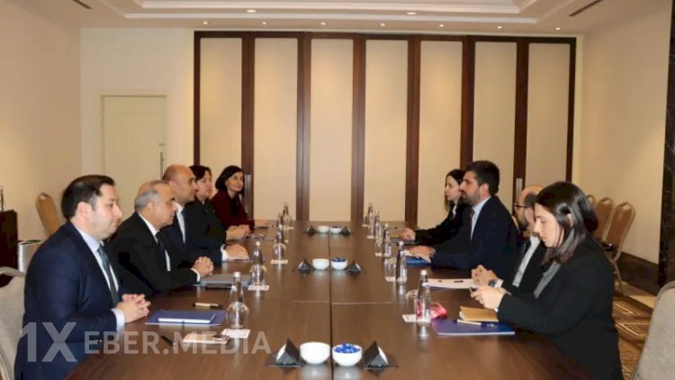 Azərbaycanlı və erməni deputatlar İstanbulda görüşdü