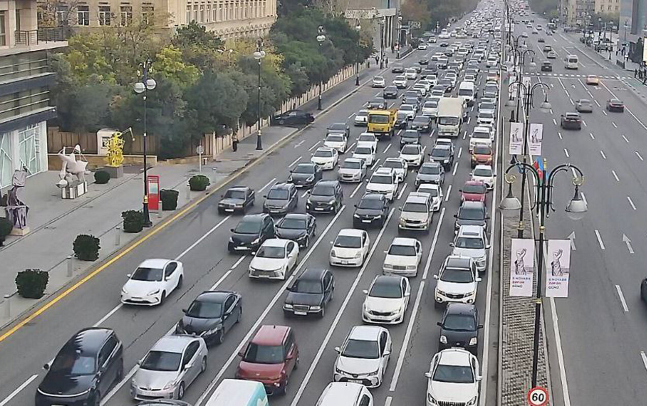 Yollarda tıxac var ...