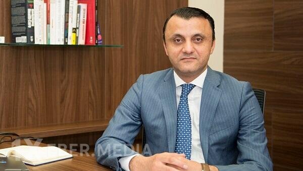 Stomatoloqların kütləvi ixtisarları ilə bağlı etiraza Qurbanovdan - Reaksiya