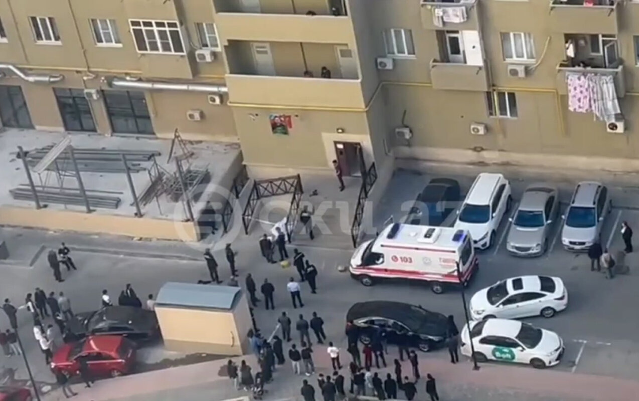 Xırdalanda yeniyetmə binadan yıxıldı-VİDEO