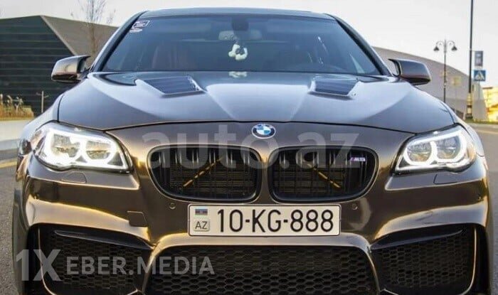 Məşhur iş adamının bahalı maşınlarına həbs qoyuldu - Foto