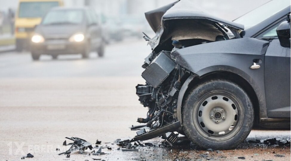 İranda vitse-prezidentin ailəsi qəzaya düşdü: xanımı öldü, uşaqları yaralandı
