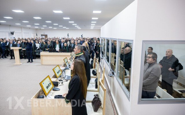 Təqsirləndirilən şəxslərin vəkillərinin müdafiə çıxışı yekunlaşdı - MƏHKƏMƏ