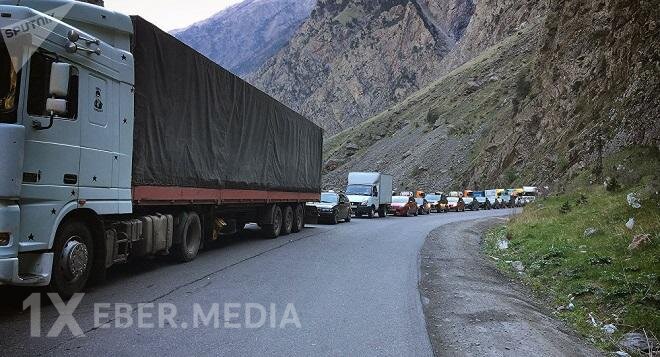 Yuxarı Lars yük maşınları üçün bağlandı