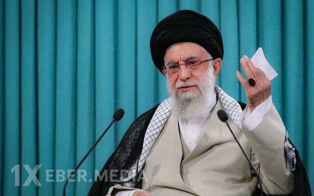 “Məcburi hicab qadınların cəmiyyətdəki rolunu gücləndirir” - Xamenei