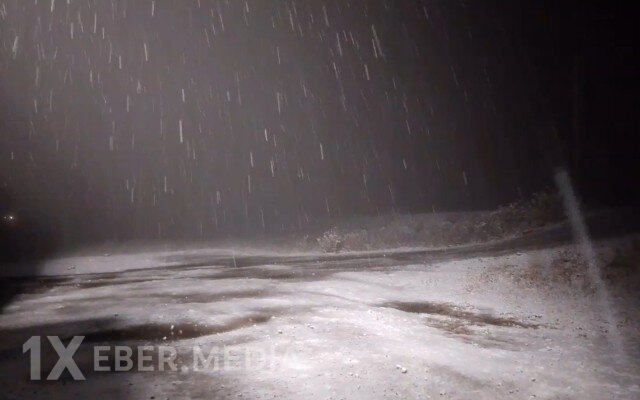 Laçına qar yağır