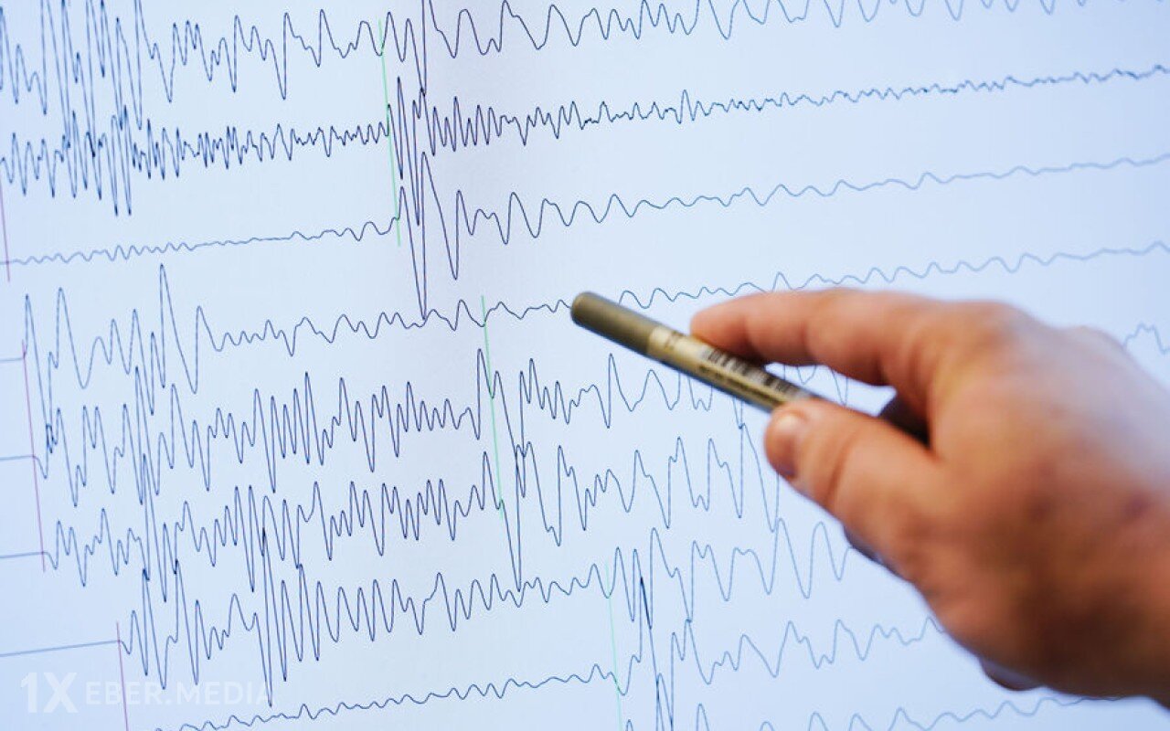 Altayda zəlzələ oldu