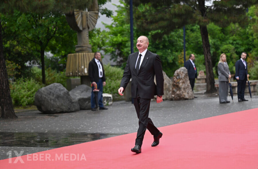 Prezident Heydər Əliyevin anım günü ilə bağlı paylaşım etdi