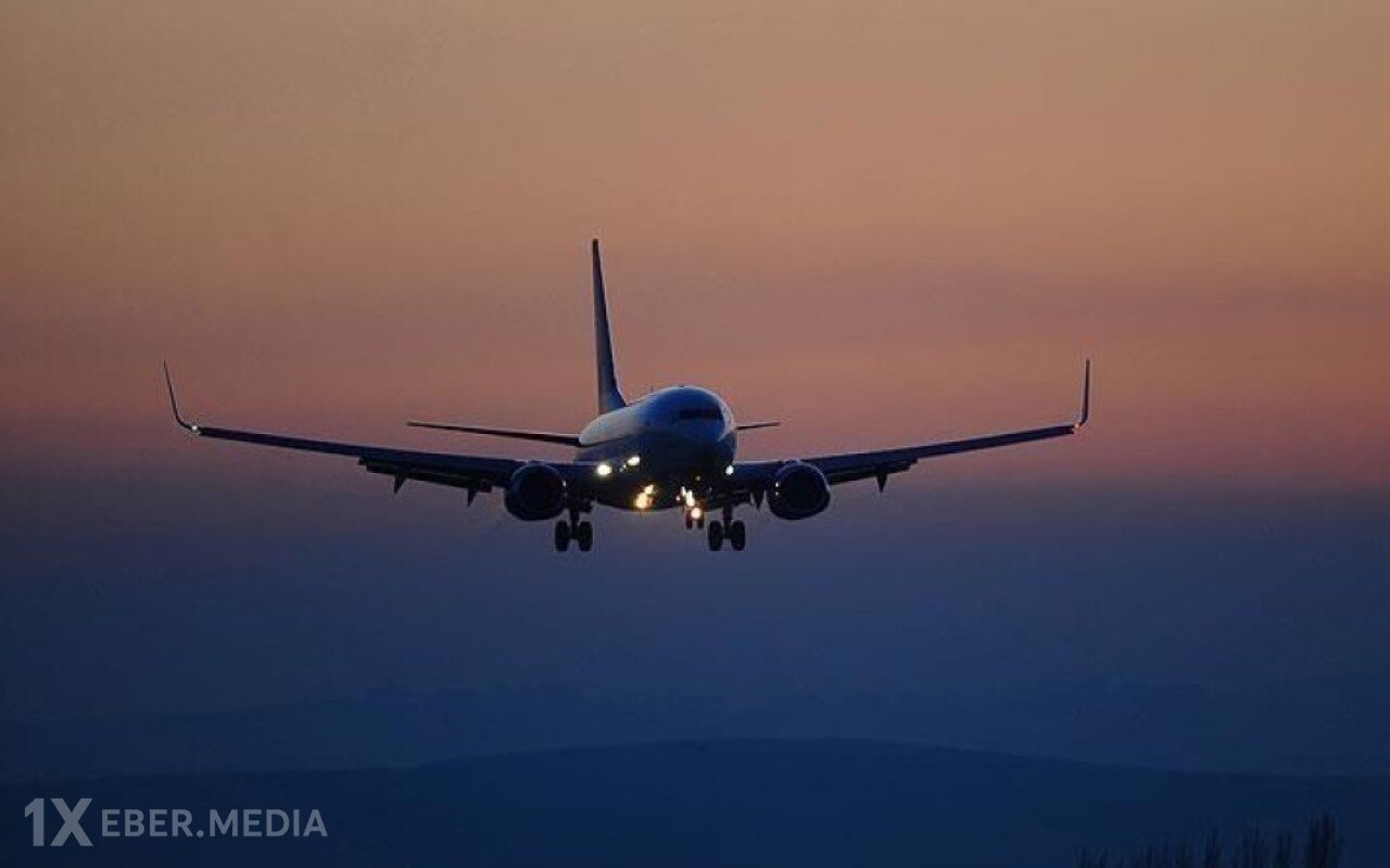 Moskvadan Antalyaya uçan təyyarə təcili eniş etdi