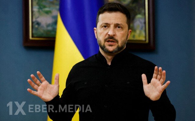 "Onu nə bu gün, nə də sabah dəyişmək fikrim var" - Zelenski