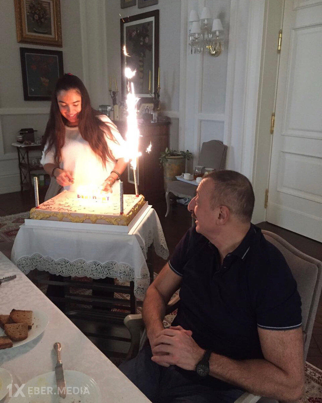 Prezidentin ad günü ünvanları: səngər, tikinti meydançası, şəhid evi​​ ...