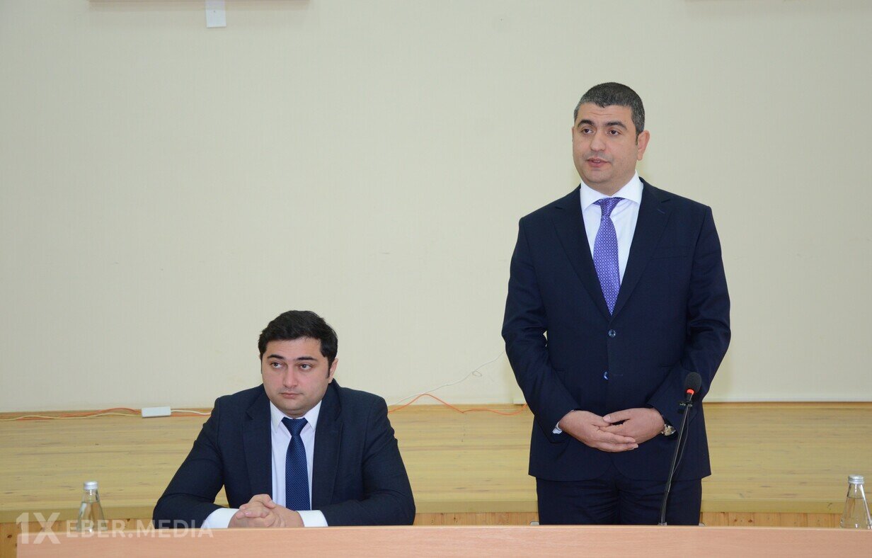 Qarasu kəndində sakinlər ilə səyyar qəbul keçirilib