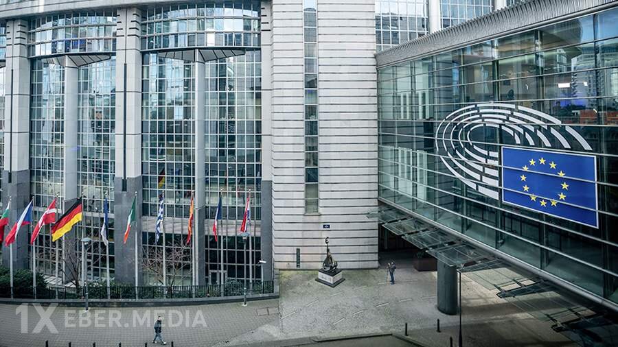 Hollandiya Aİ-nin Ukraynaya 90 milyard avro birgə kredit verməsini “dəlilik” adlandırıb