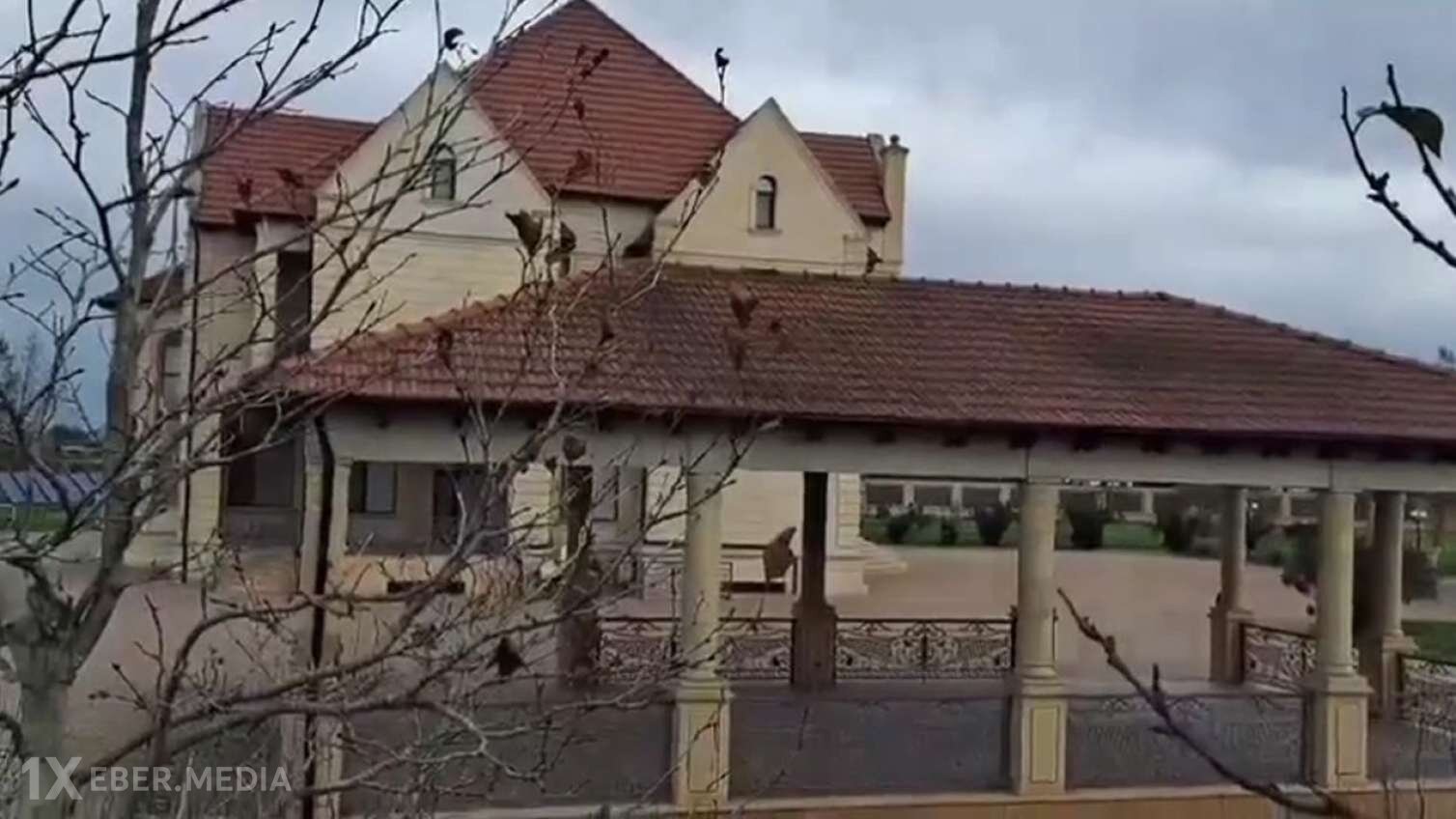 Ramiz Mehdiyevin Nabrandakı 4 mərtəbəli villası