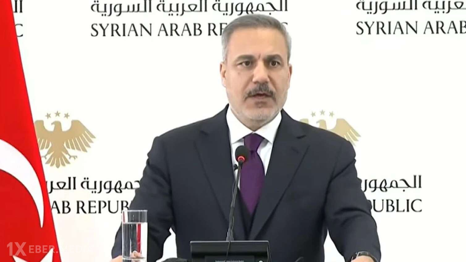 Hakan Fidanın sözünü kəsdilər, mətbuat konfransı yarımçıq dayandırıldı