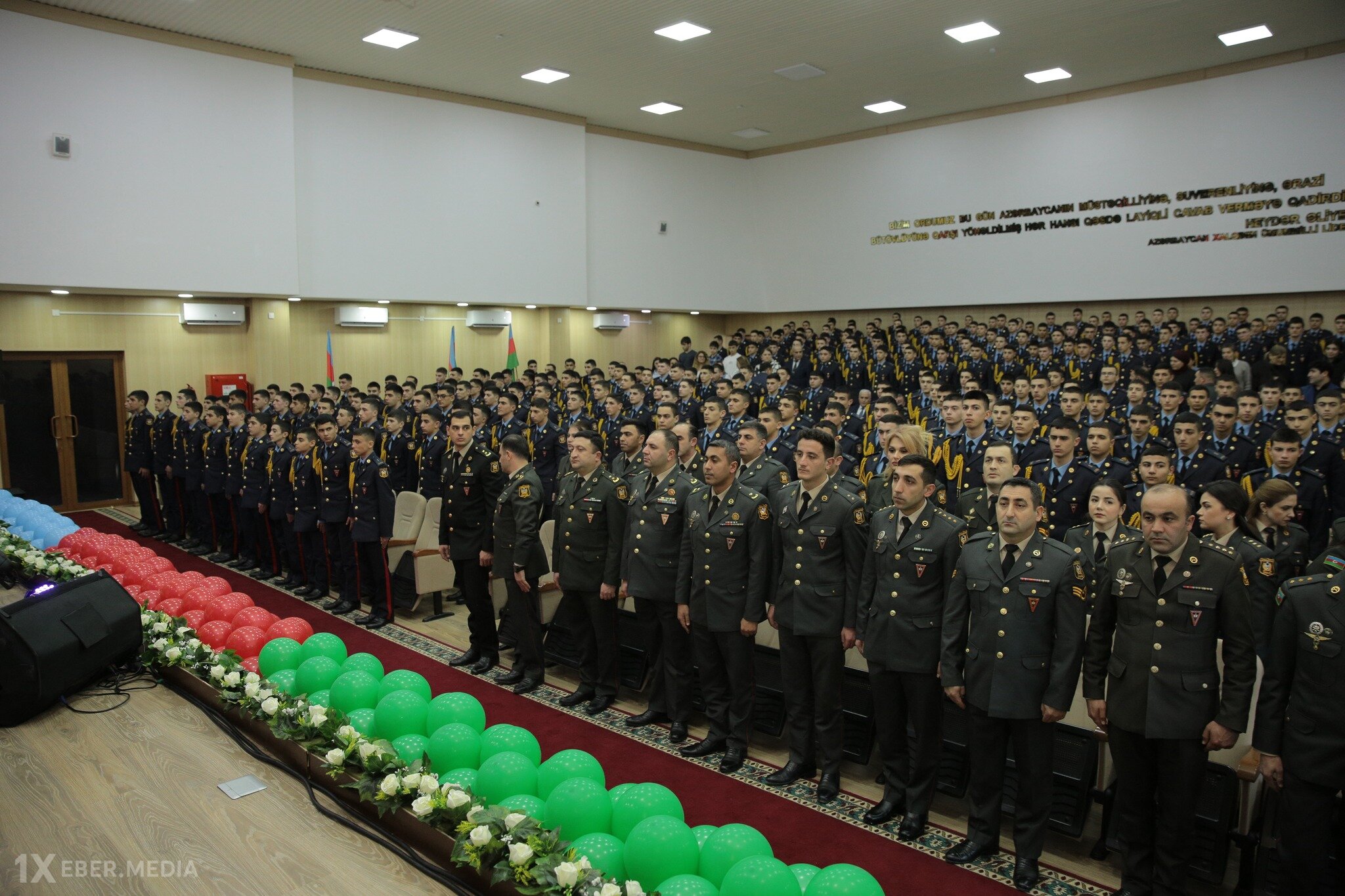 Xətai rayonunda C.Naxçıvanski adına Hərbi Liseydə “31 Dekabr – Dünya Azərbaycanlılarının Həmrəylik Günü” və Yeni il münasibətilə bayram konserti keçirilib