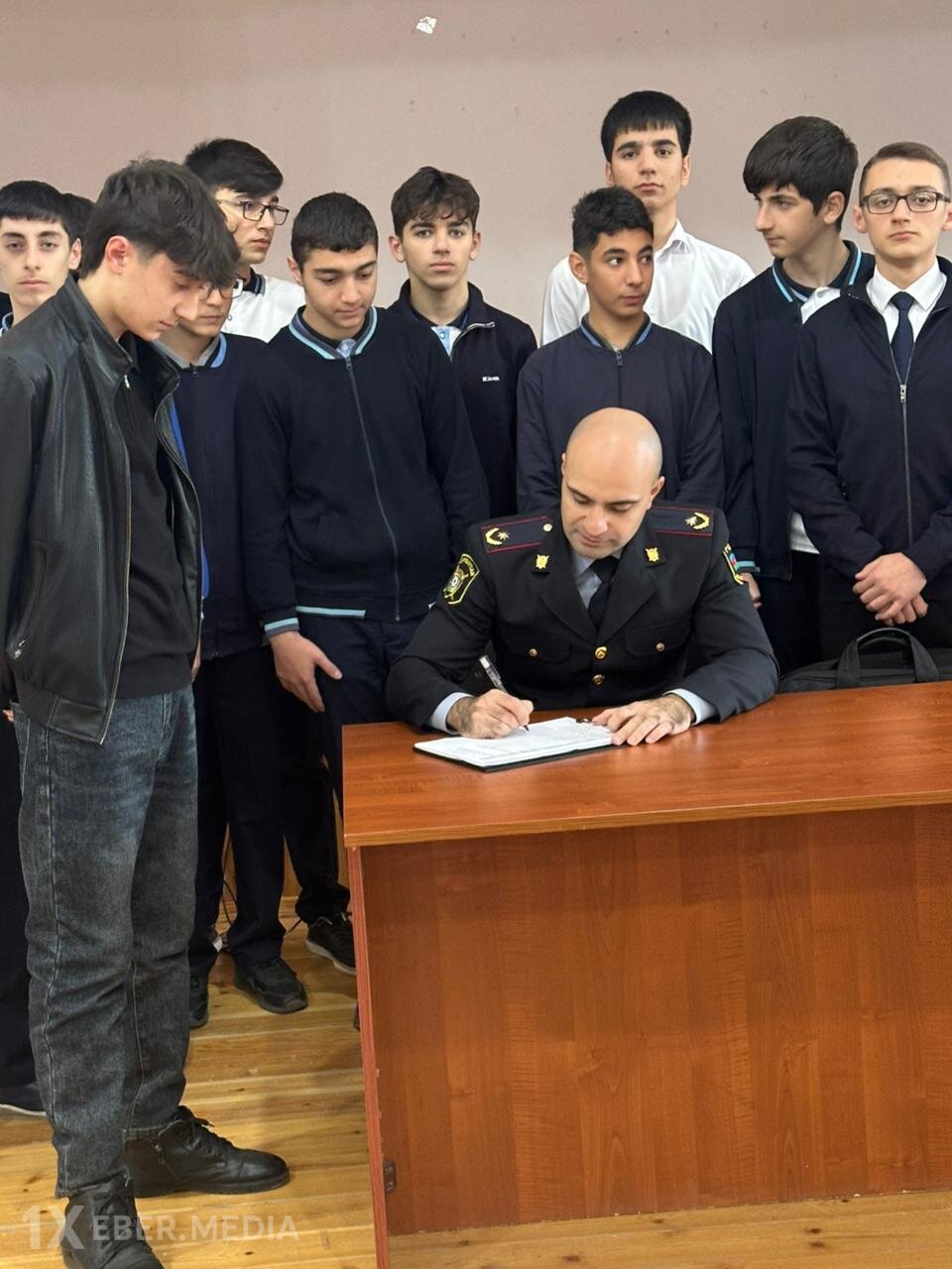 Gənclərin Polis Akademiyasına marağını artırmaq üçün görüşlər keçirilir