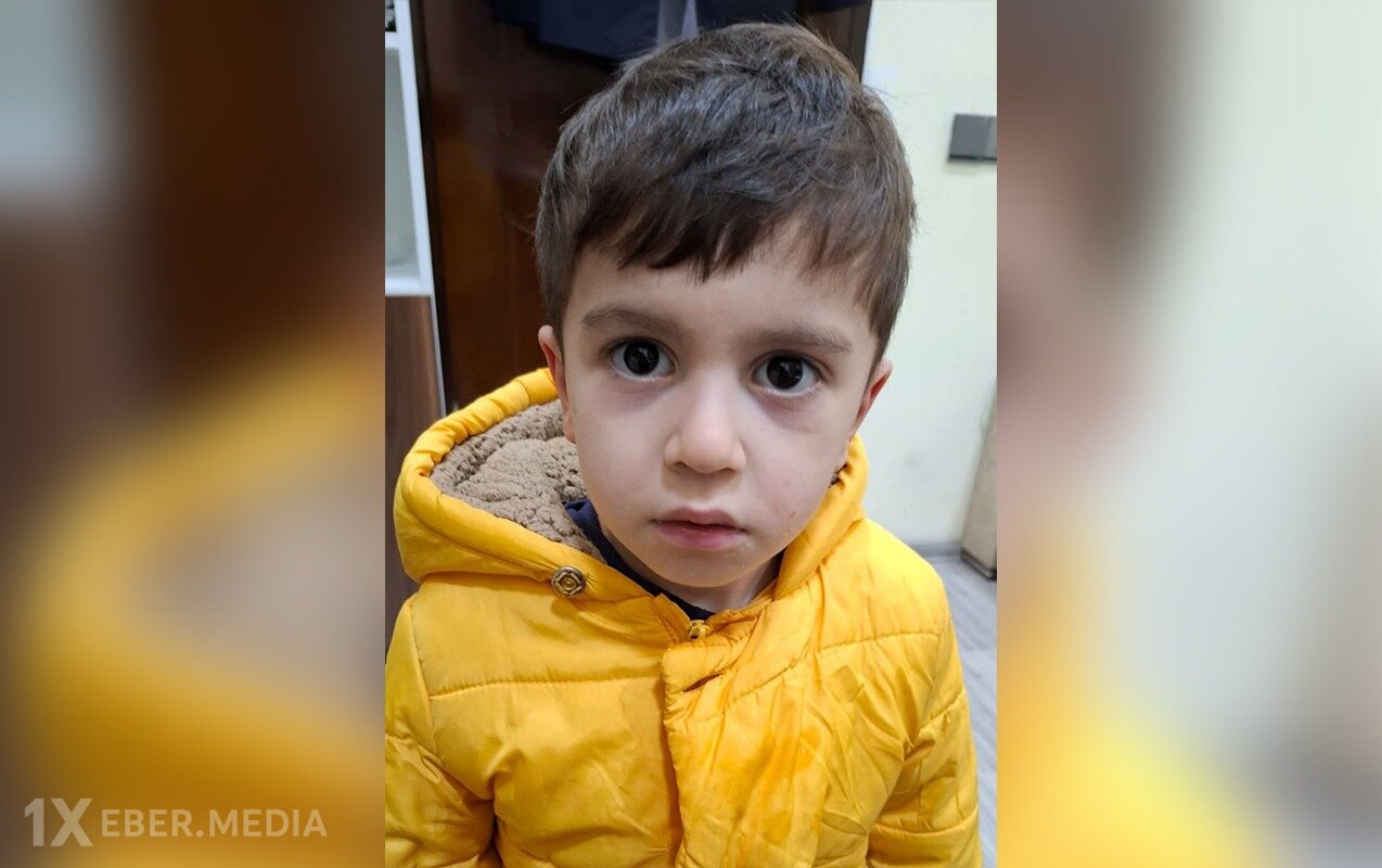 Bu uşağın valideynləri axtarılır