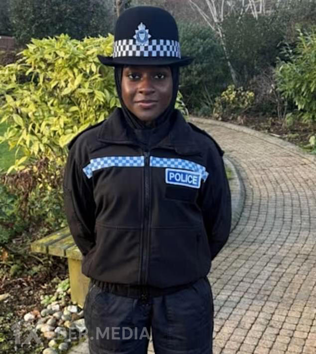 Böyük Britaniya polisi müsəlman qadınları cəlb etmək üçün maqnit hicab tətbiq edəcək