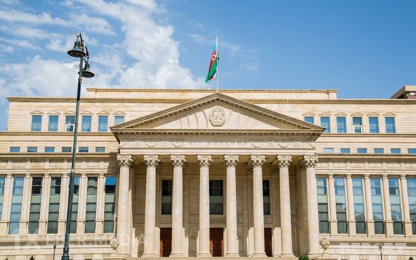 Ali Məhkəmə “Vəkilliyin dostu” mükafatı ilə təltif edildi