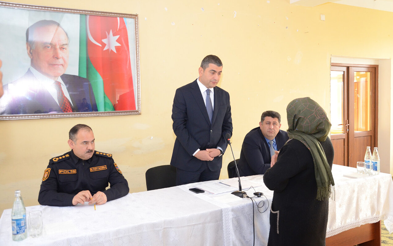 Elşən Həsənli Carlı sakinləri ilə görüşdü