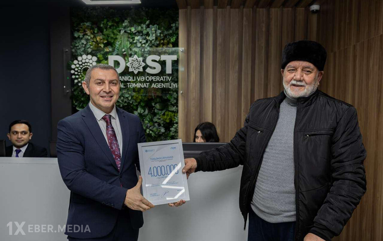 DOST-da 4 milyonuncu vətəndaşa xidmət göstərildi - Fotolar