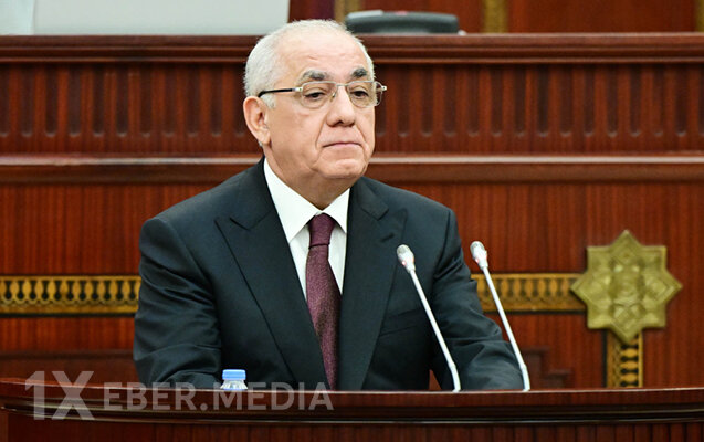 Əli Əsədov  parlamentdə