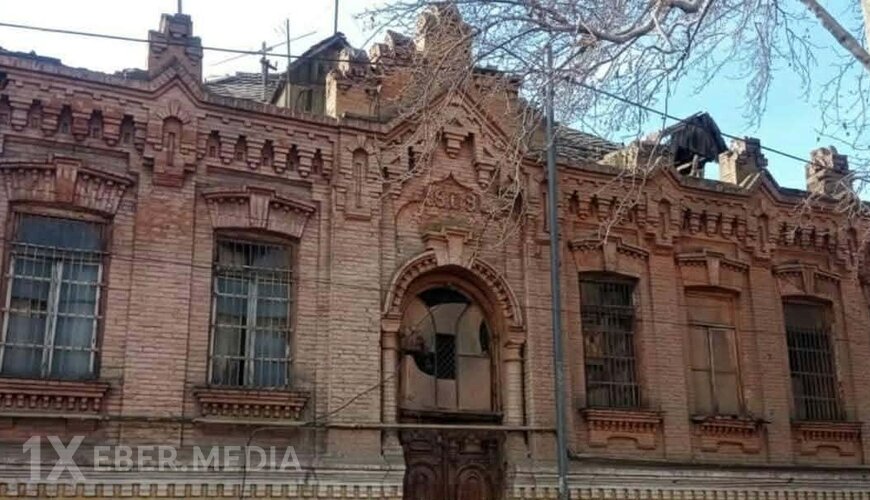 Gəncədə tarixi bina dağılmaq təhlükəsi ilə üz-üzədir