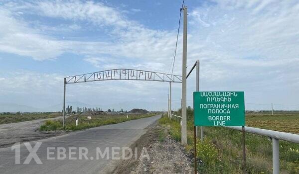 Türkiyə rəsmiləri Ermənistanla sərhədə getdilər