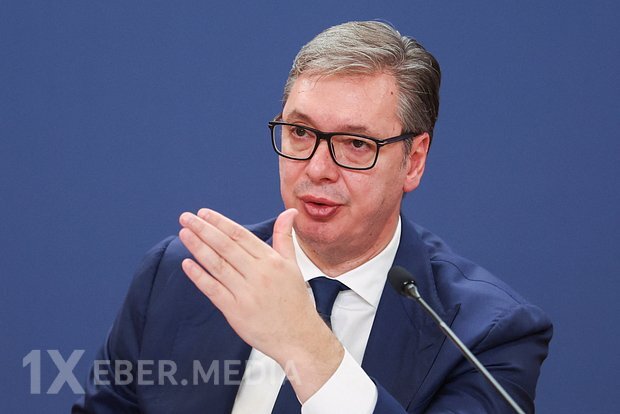 Vuçiç: Serbiya milyardlarla avro dəyərində silah alqı-satqısı müqavilələri imzalayıb