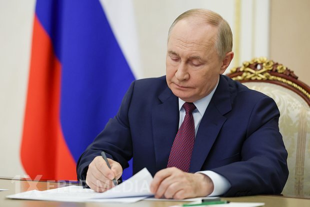 Putin Çexiyaya yeni səfir təyin edib