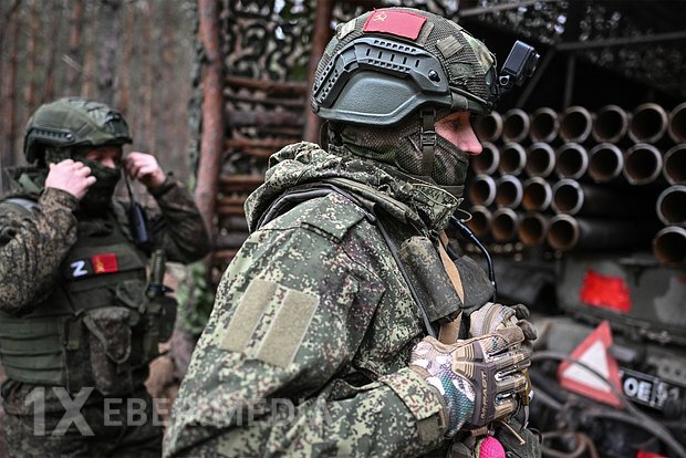 Rus qoşunları bir neçə istiqamətdən Krasnı Limana daxil oldular