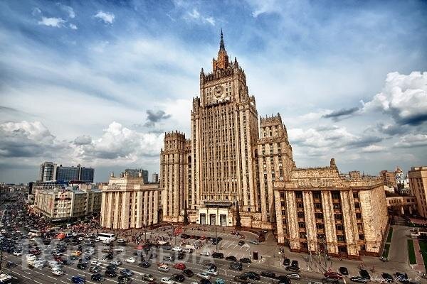 Moskva ilə məsləhətləşmələr aparıldı: Bakıdakı 11 rus...