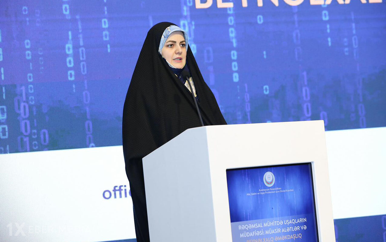 Pezeşkianın qızı Bakıda Azərbaycan dilində şeir söylədi - Video