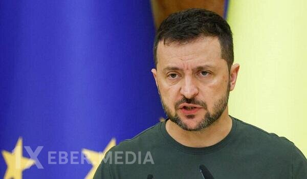 Zelenski qoşunların Donbasdan çıxarılması ilə bağlı referendumun nəticəsini proqnozlaşdırıb