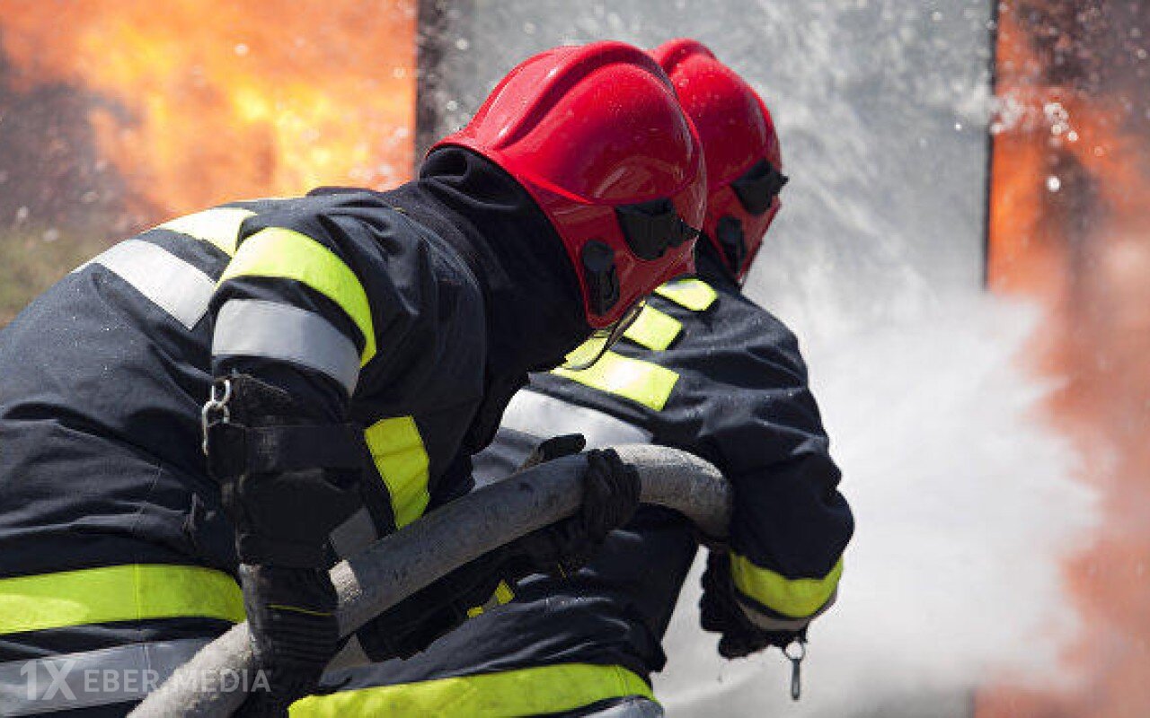 Bakıda mənzildə yanğın: 1 nəfər tüstüdən zəhərləndi