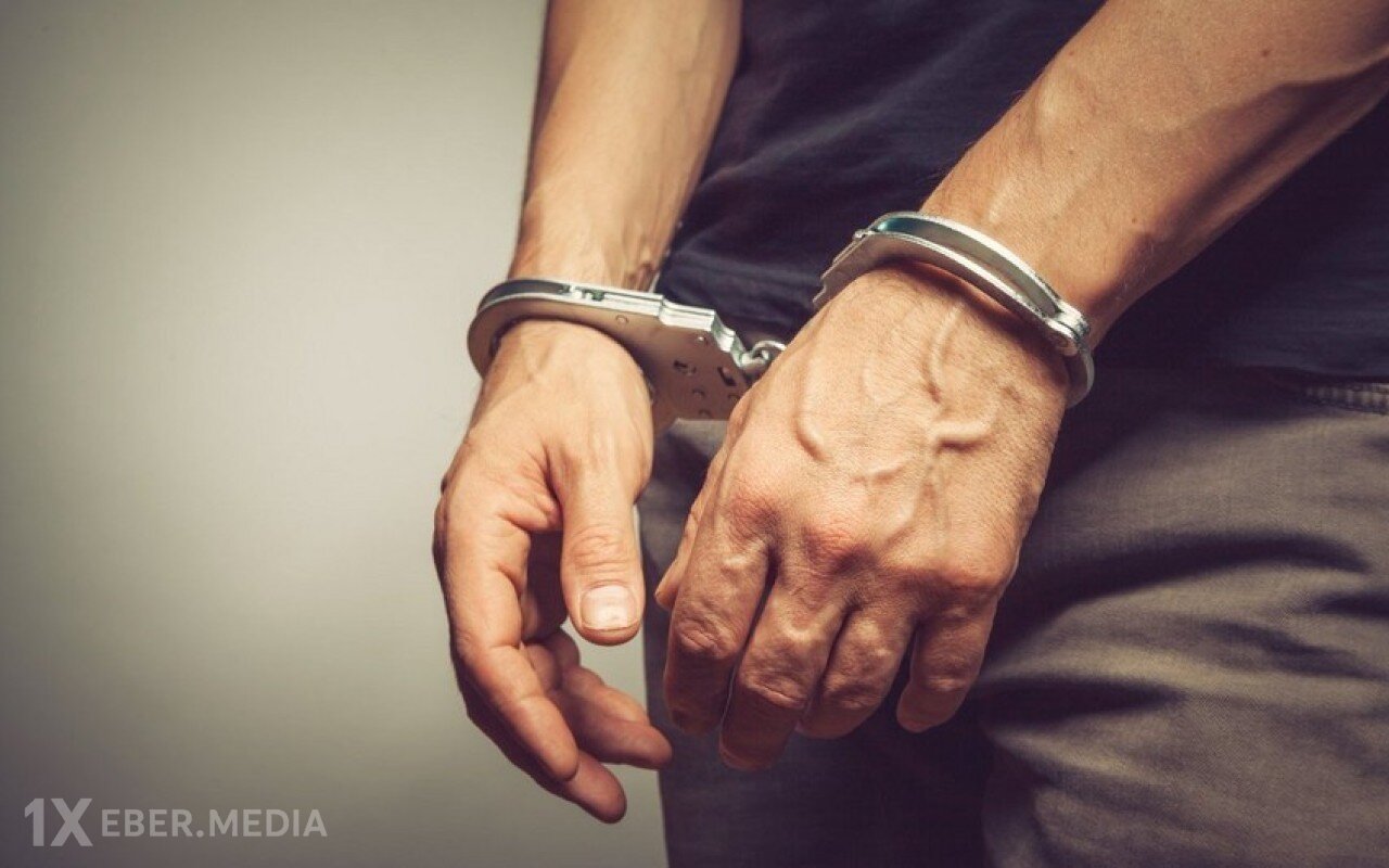 Hədə-qorxu ilə pul tələb edən şəxs tutuldu