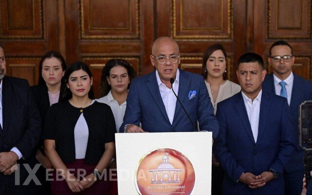 Venesuelada xeyli sayda siyasi məhbus azadlığa buraxılır - VİDEO