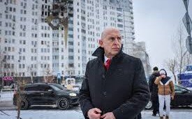 Putini oğurlamaq istəyir - VİDEO