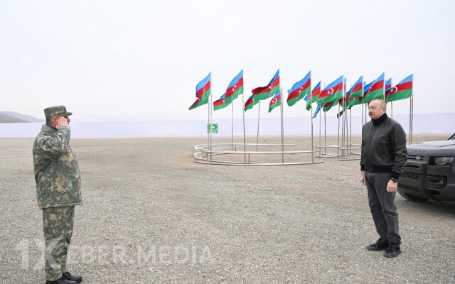 Zakir Həsənov İlham Əliyevə raport verdi - FOTOLAR