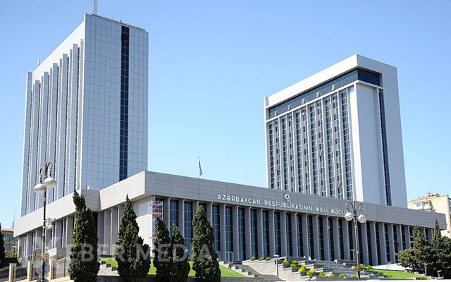 Deputatların tətili başa ÇATDI