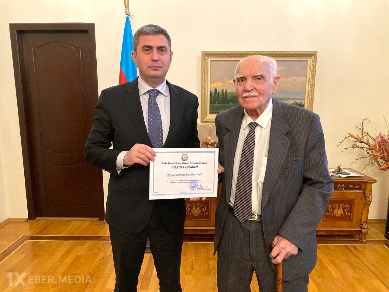 Elşən Salahov Mərdəkan qəsəbə ağsaqqalının 90 illik yubileyində iştirak etdi