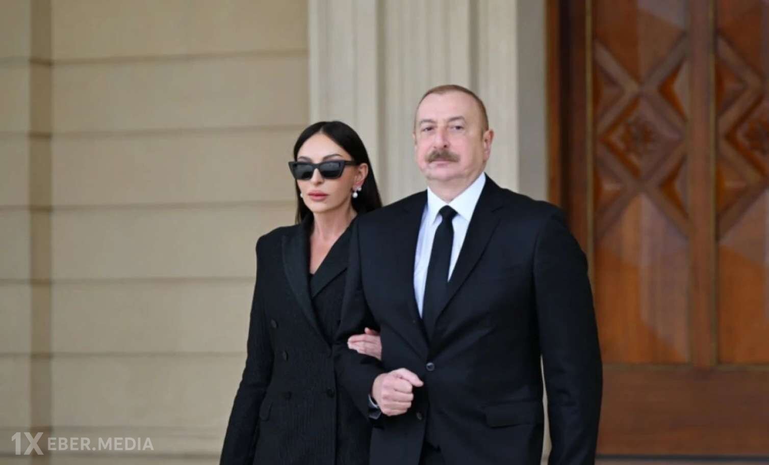 İlham Əliyev və xanımı Latviyanın keçmiş prezidentinə başsağlığı verdilər